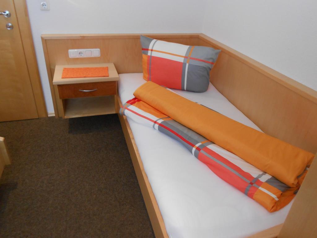 Apart Zangerle Kappl  Zimmer foto