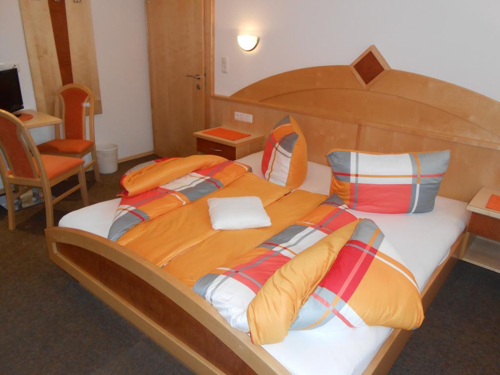 Apart Zangerle Kappl  Zimmer foto